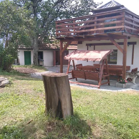 木屋 Romantik Na Hrinovskych Lazoch *