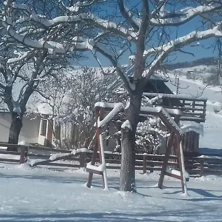Romantik Na Hrinovskych Lazoch Chalet Hrinova
